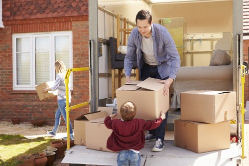 Professional packing and unpacking services in Barnet for a smooth home move